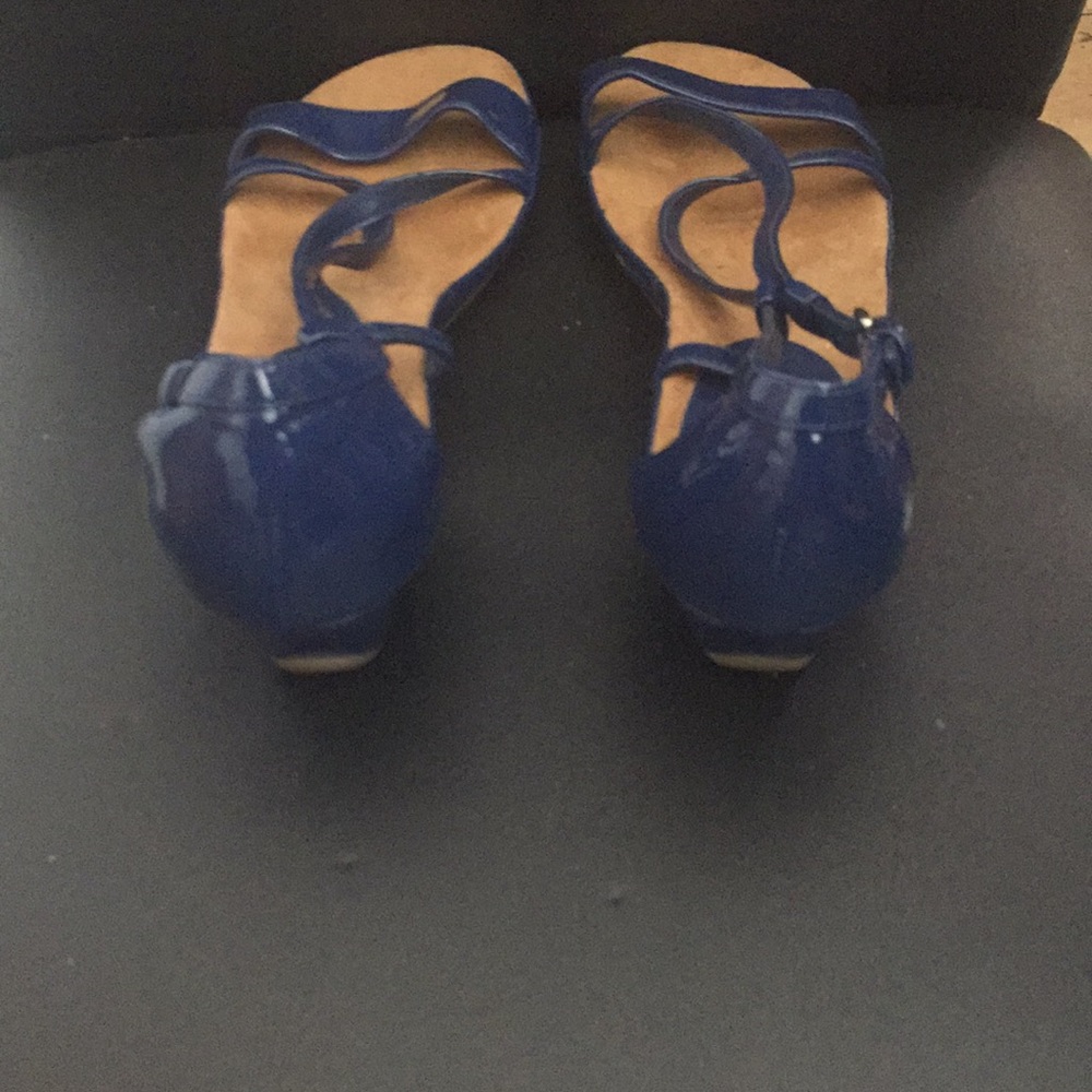 Shoes - Picture 5 of 5